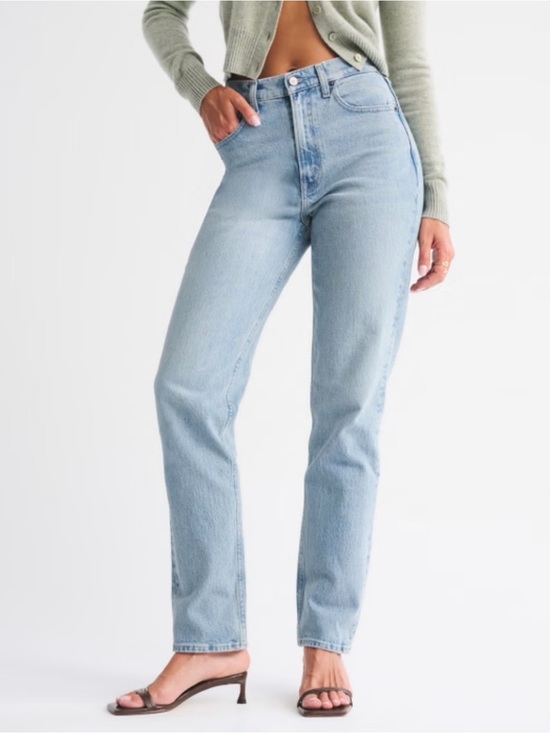 Abercrombie & Fitch Denim - Ultra High Rise 90s Straight Jean